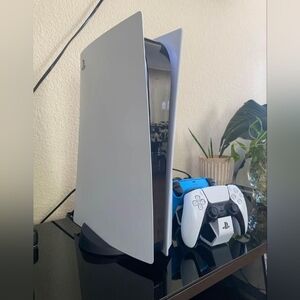 Play Station 5 Console {825GB} Disc Edition